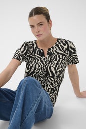 Kaffe Bella T-paita 10508467, mustavalkoinen